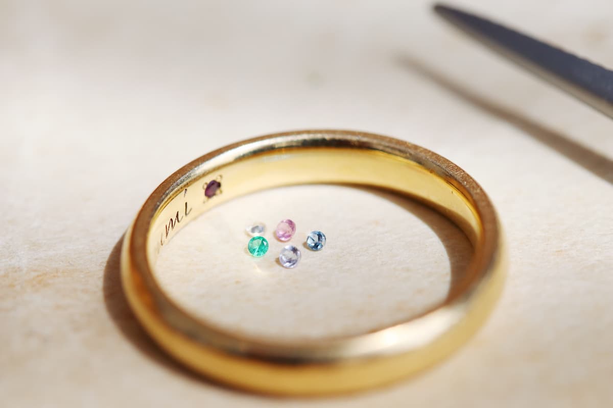 Present gem